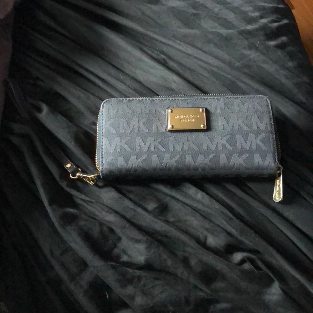 Blue michael Kors wallet/wristlet